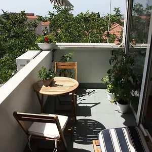 apartman-sunshine-biograd-na-moru.hotelinzadar.com/